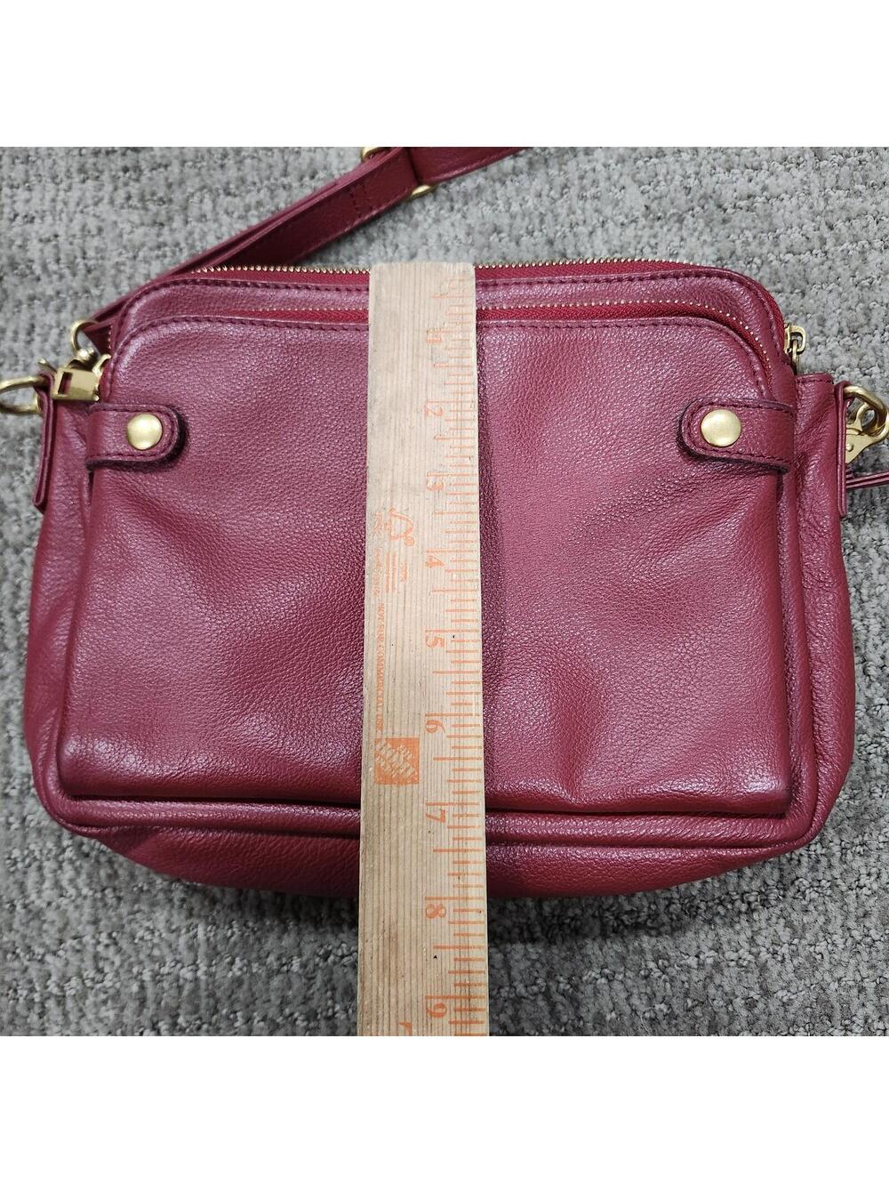 Minooy Red Leather Crossbody Bag Size Medium - Picture 3 of 14